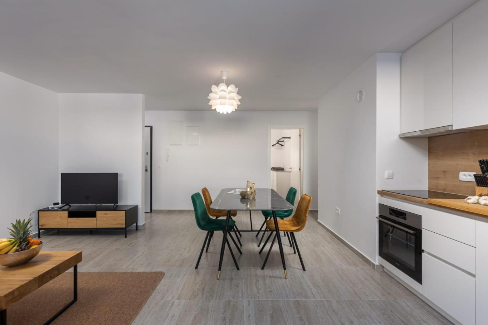 Apartments Cesare Nin Eksteriør bilde